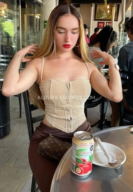 Albury escorts Makayla — 3