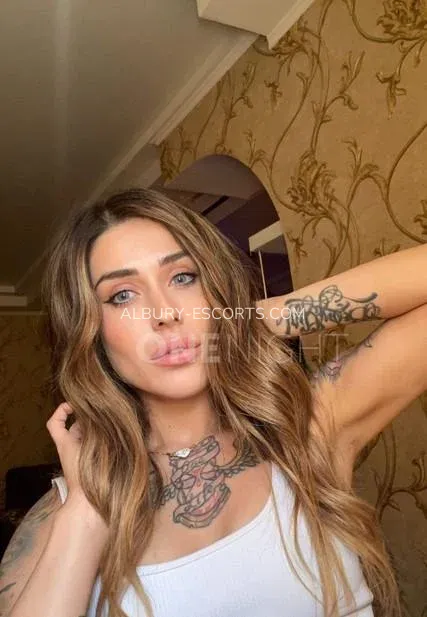 Albury escorts Alexia — 6