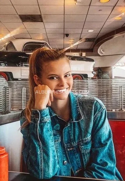 Albury escorts Emelie — 7