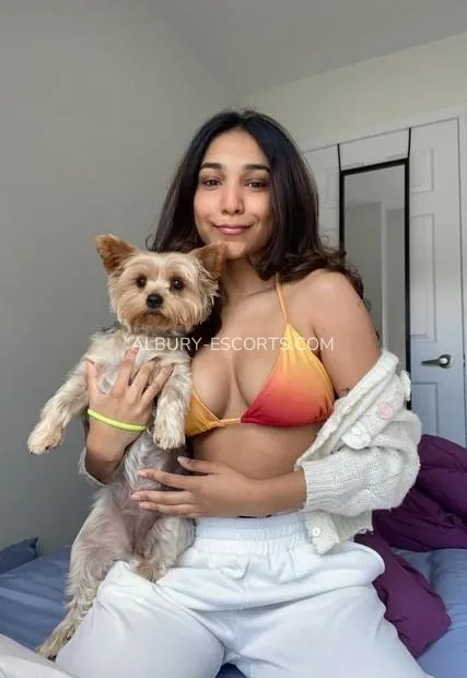 Albury escorts Lindsay — 2