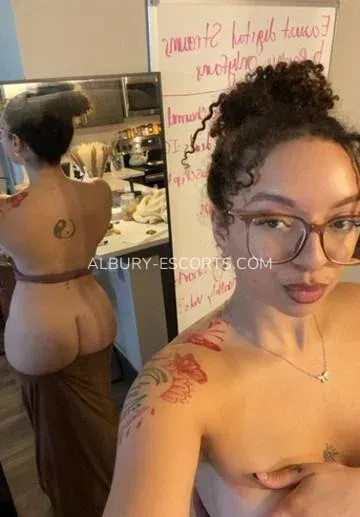 Albury escorts Alma — 1