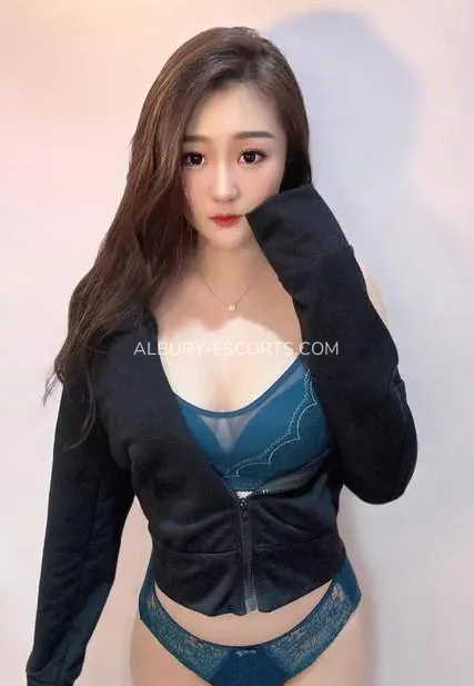 Albury escorts Julia — 4