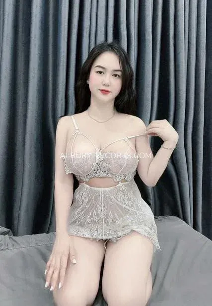Albury escorts Emelie — 4
