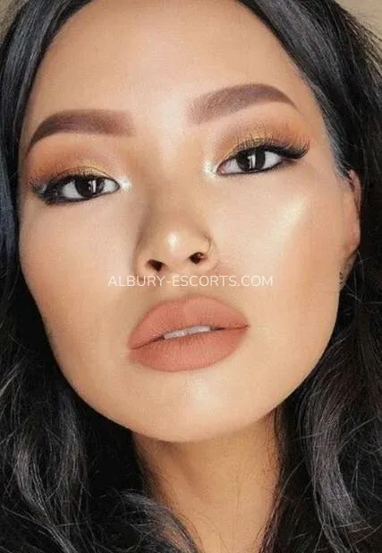 Albury escorts Almudena — 3