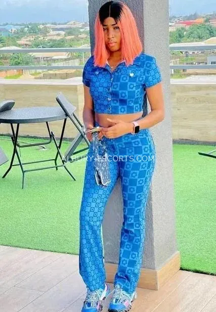 Albury escorts Constanza — 4