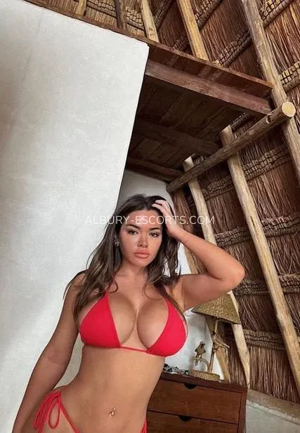 Albury escorts Rachel — 3