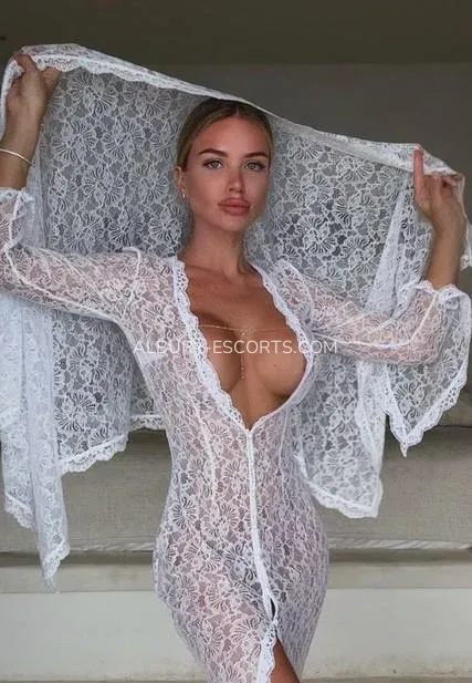 Albury escorts Agnes — 5