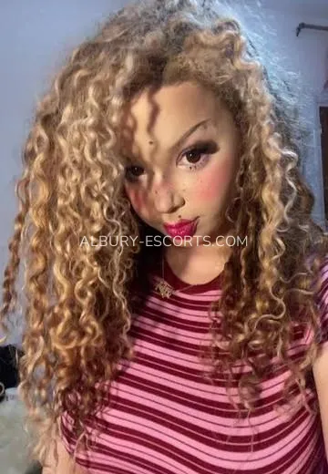 Escort djevojka Ellinor - Albury