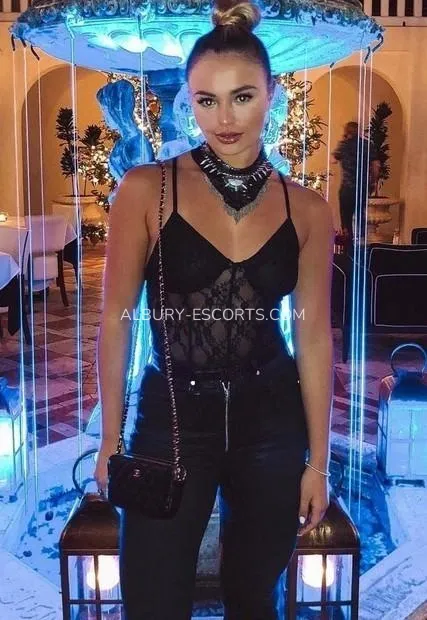 Albury escorts Lillian — 2