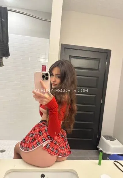 Albury escorts Maj — 4