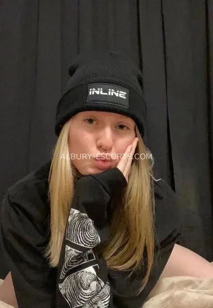 Albury escorts Jenna — 3