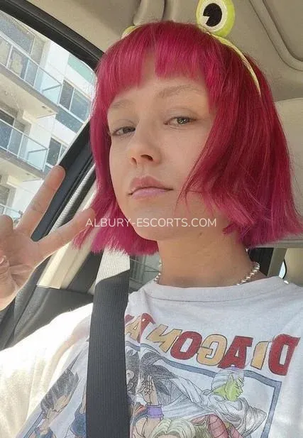 Albury escorts Nadia — 4