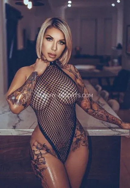 Albury escorts Angelica — 10