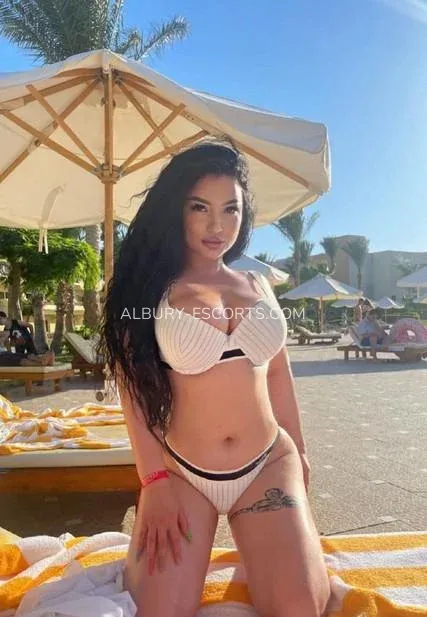 Albury escorts Kendall — 4