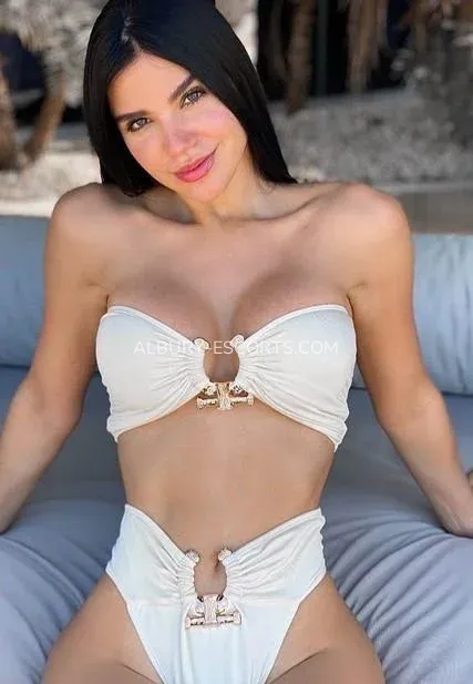 Albury escorts Agnes — 5