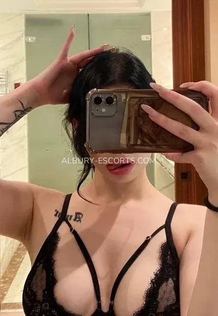 Albury escorts Mariana — 4