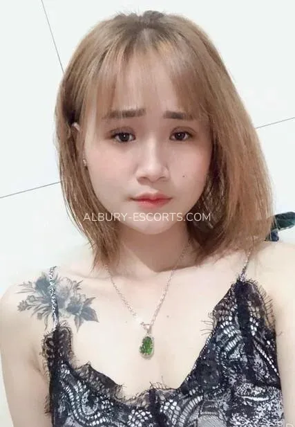 Albury escorts Carina — 3