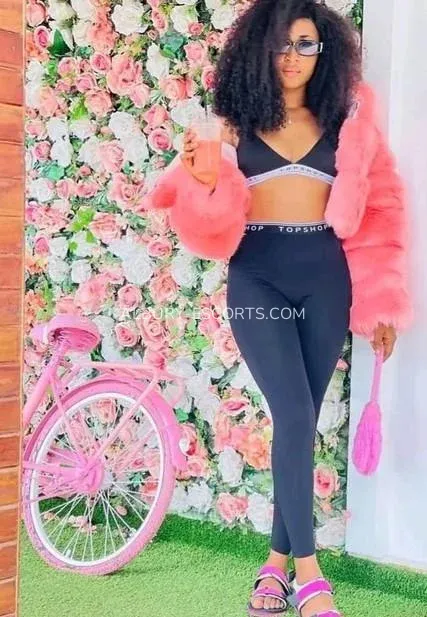 Albury escorts Constanza — 3