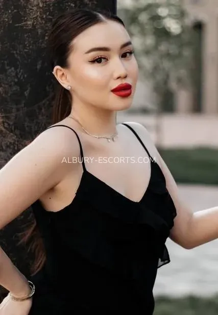 Albury escorts Jadyn — 7