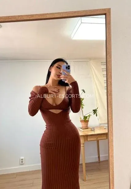 Albury escorts Inger — 5