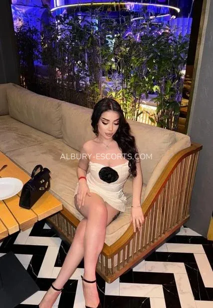 Albury escorts Rut — 8