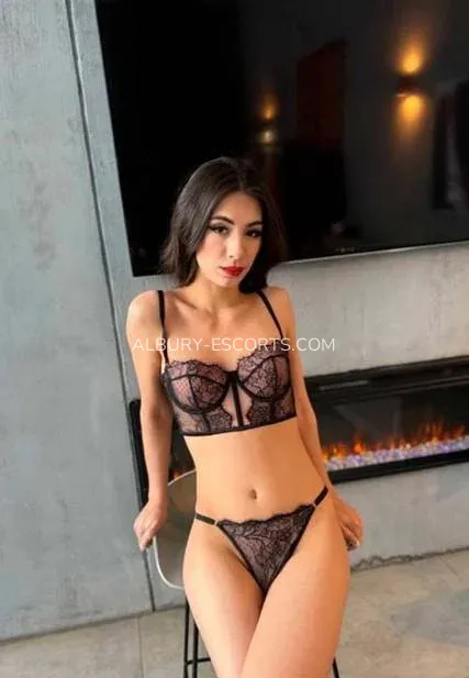 Albury escorts Ulla — 8