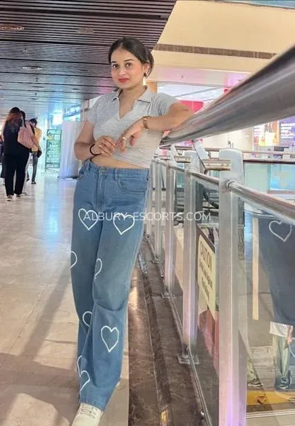 Albury escorts Ella — 3