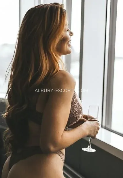 Albury escorts Alice — 5