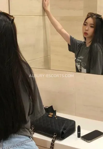 Albury escorts Ingeborg — 3