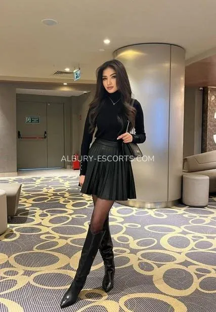 Albury escorts Gianna — 10