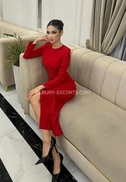 Albury escorts Gianna — 6