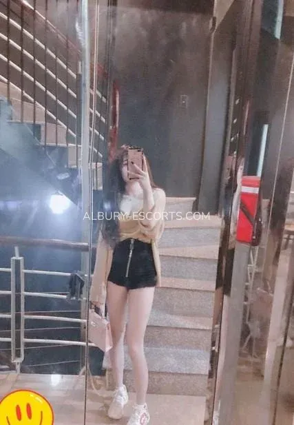 Albury escorts Victoria — 3