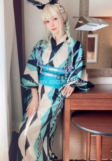 Albury escorts Linda — 7