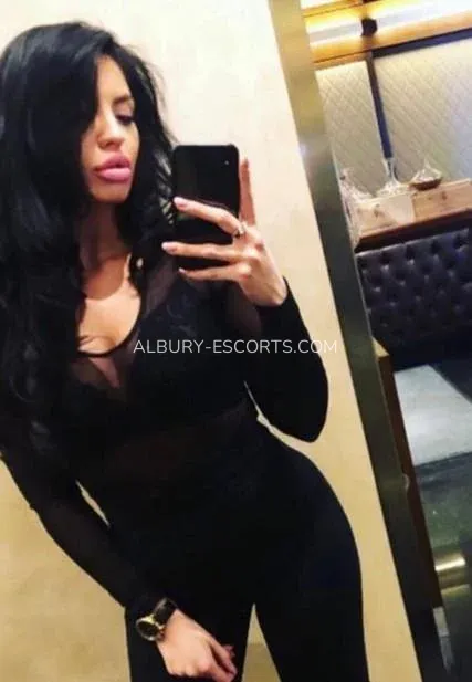 Albury escorts Makayla — 1