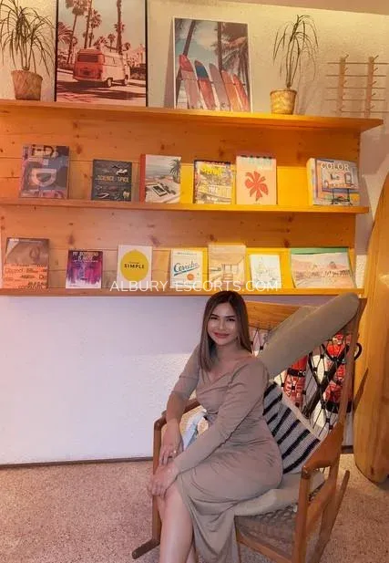 Albury escorts Erika — 5
