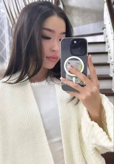 Albury escorts Amalia — 4