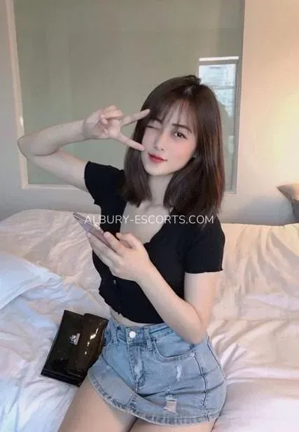 Albury escorts Hanna — 1