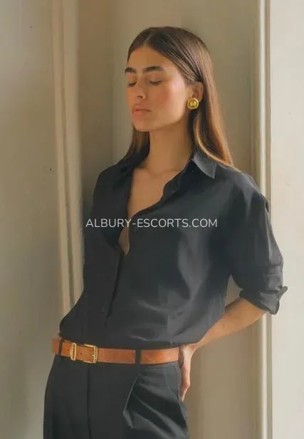 Albury escorts Siv — 3