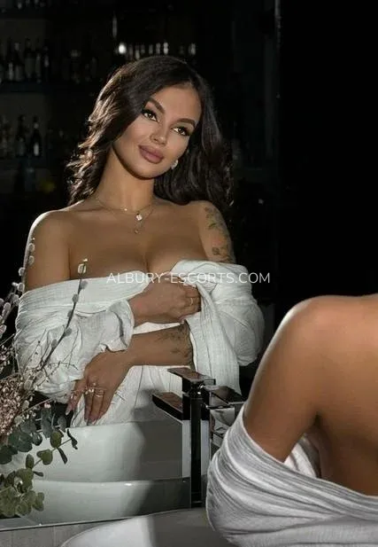 Albury escorts Camila — 6