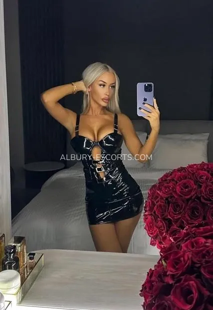 Escort djevojka Emilia - Albury