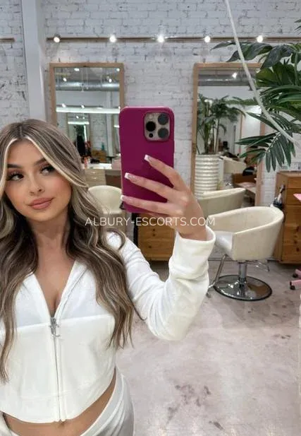 Albury escorts Amber — 9