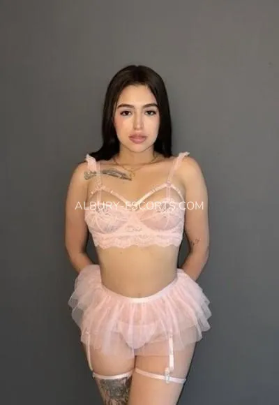 Albury escorts Angelina — 2