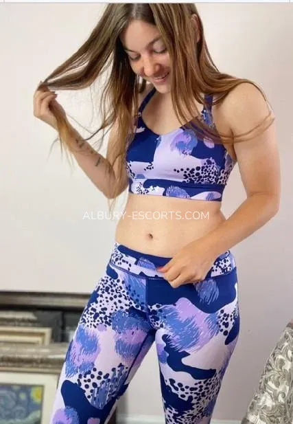 Albury escorts Elsa — 3