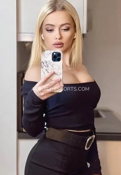 Albury escorts Amber — 2
