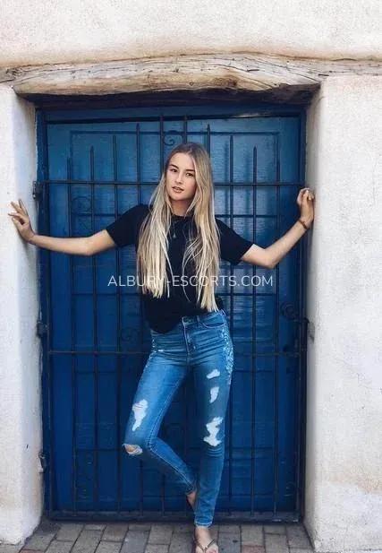 Albury escorts Faith — 4