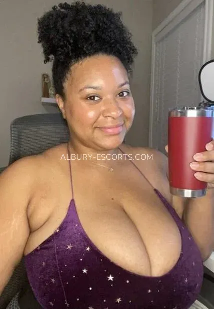 Albury escorts Dakota — 10