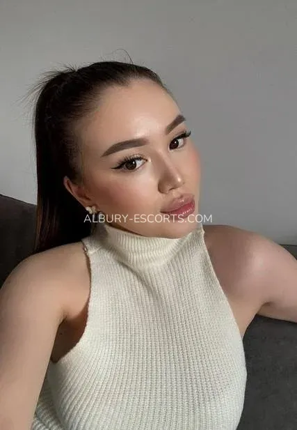 Albury escorts Jadyn — 3