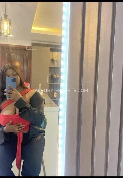 Albury escorts Caliope — 1