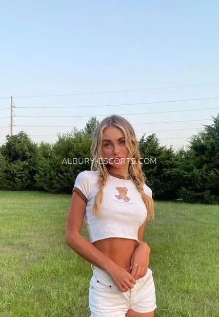 Albury escorts Jillian — 1