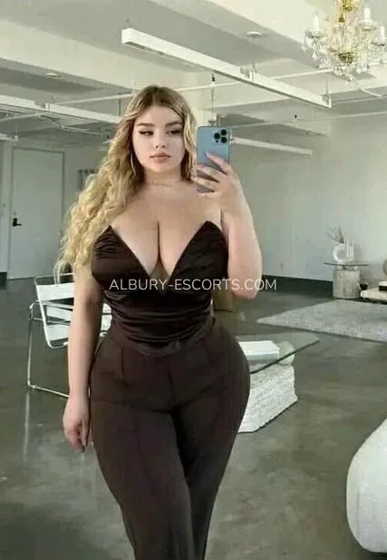 Albury escorts Nicole — 3